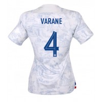 Zenski Nogometni Dres Francuska Raphael Varane #4 Gostujuci SP 2022 Kratak Rukav